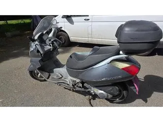 aprilia atlantic 125,bj 2006,bin damit gestürzt, fährt, hu09.2026