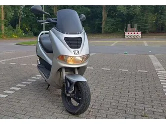 peugeot elyseo 50 cm³ // ca. 55 km/h
