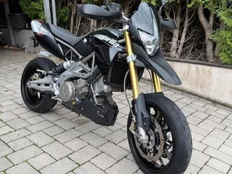 aprillia dorsoduro 750