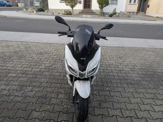 aprilia sxr 50 mit 1 jahr garantie !!!