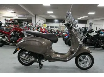 vespa primavera 50 touring erst 3.000 km!