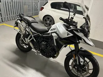 triumph tiger 900 gt 2025 - 5k km przebiegu * nowe kufry boczne warszawa targówek