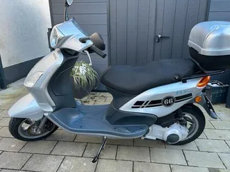 piaggio fly 125 wie neu mit org. 1887km