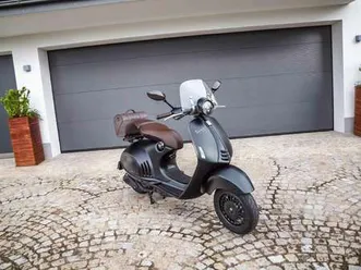 vespa 946
