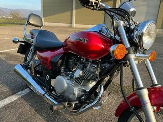 kawasaki eliminator 125 ccm, sehr gepflegt, erst 2.064 km, tüv neu