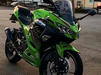 kawasaki ninja 400 | bj. 2023 | top zustand