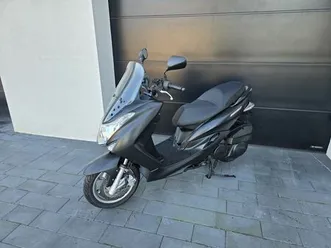 yamaha majesty s 125 // rok 2015 // gwarancja // burgman swing xmax jarocin