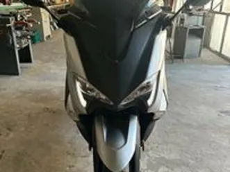yamaha tmax 530 sx akrapovic