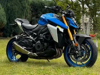 suzuki gsxs1000