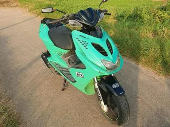 yamaha aerox sa14 mit neu aufgebautem motor
