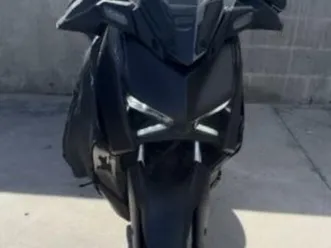 yamaha - xmax tech max