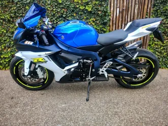 suzuki gsxr 750 →