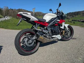 triumph street triple spezialversion 675r canton zurich -