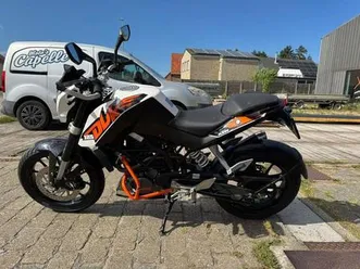 ② ktm duke 125