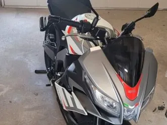aprilia tuono 125