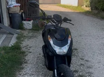 peugeot streetzone 50 – année 2023 – 6700 km – ct ok