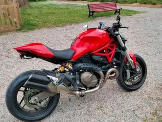 ducati monster 821