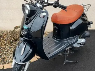 scooter ub 50 style rétro