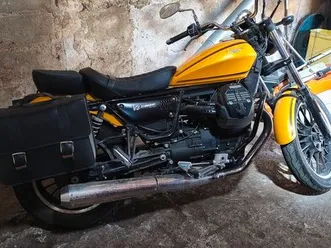 moto guzzi v9 roamer