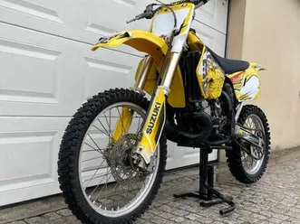 suzuki 250 rm