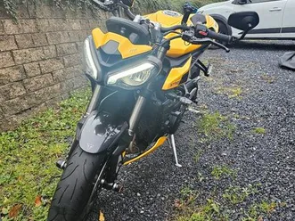 triumph street triple 765 rs