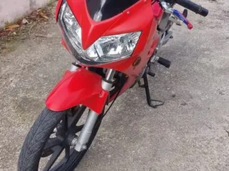 vends cbr 125 r