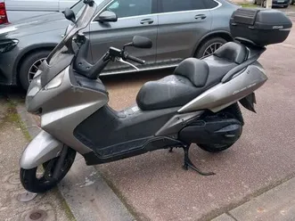 scooter honda 400 silver swing