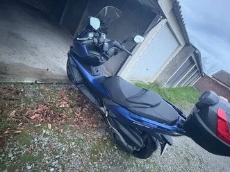 scooter kymco 400