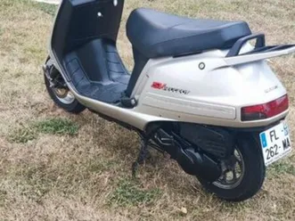 scooter peugeot sv 100