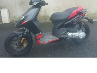 aprilia sr 50 motard