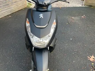 scooter peugeot kisbee black edition