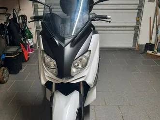 scooter yamaha xmax 125 abs