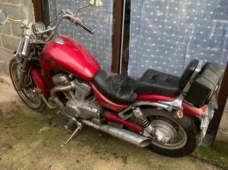 suzuki 750 intruder