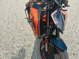 ktm 1290 super duke r