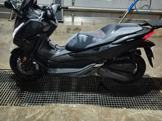 honda 125 forza a vendre