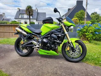 triumph street triple 675