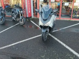 honda forza 125 gris nardo