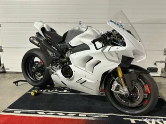 ducati panigale v4r