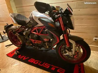 mv agusta dragster brutale rr 800 rivale lewis hamilton lh44