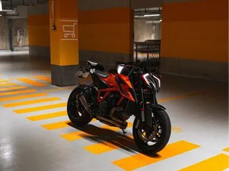 ktm 1290 superduke r