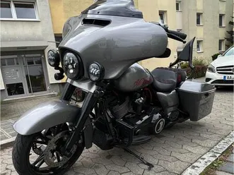 street glide