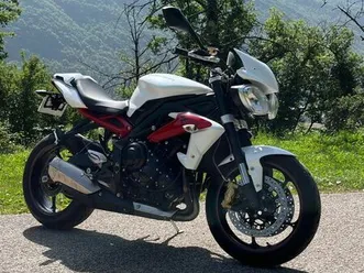triumph street triple r