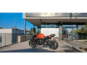 triumph street triple r