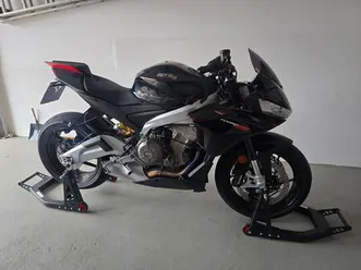 aprilia tuono 660 factory mit viel zubehör