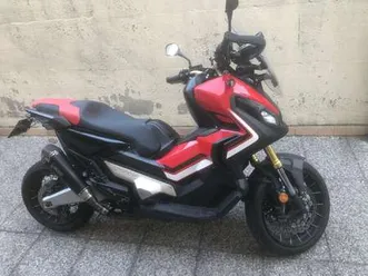 honda x-adv 750 rosso