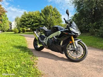 aprilia tuono v4 factory