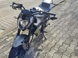 verkaufe benelli bn125