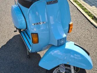 piaggio vespa p200e