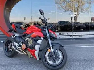 ducati streetfighter v4 akrapovic 7700km