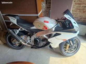 aprilia rsv4